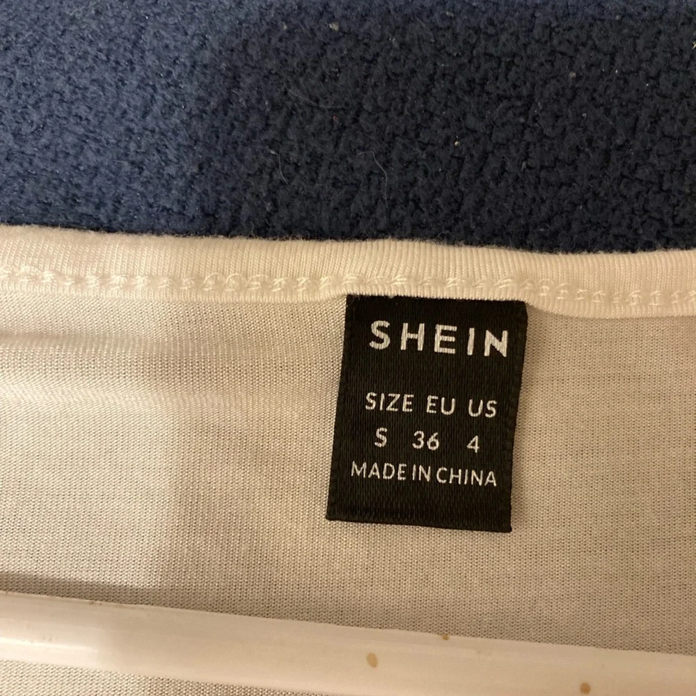 SHEIN crop/halter top - Picture 2 of 4